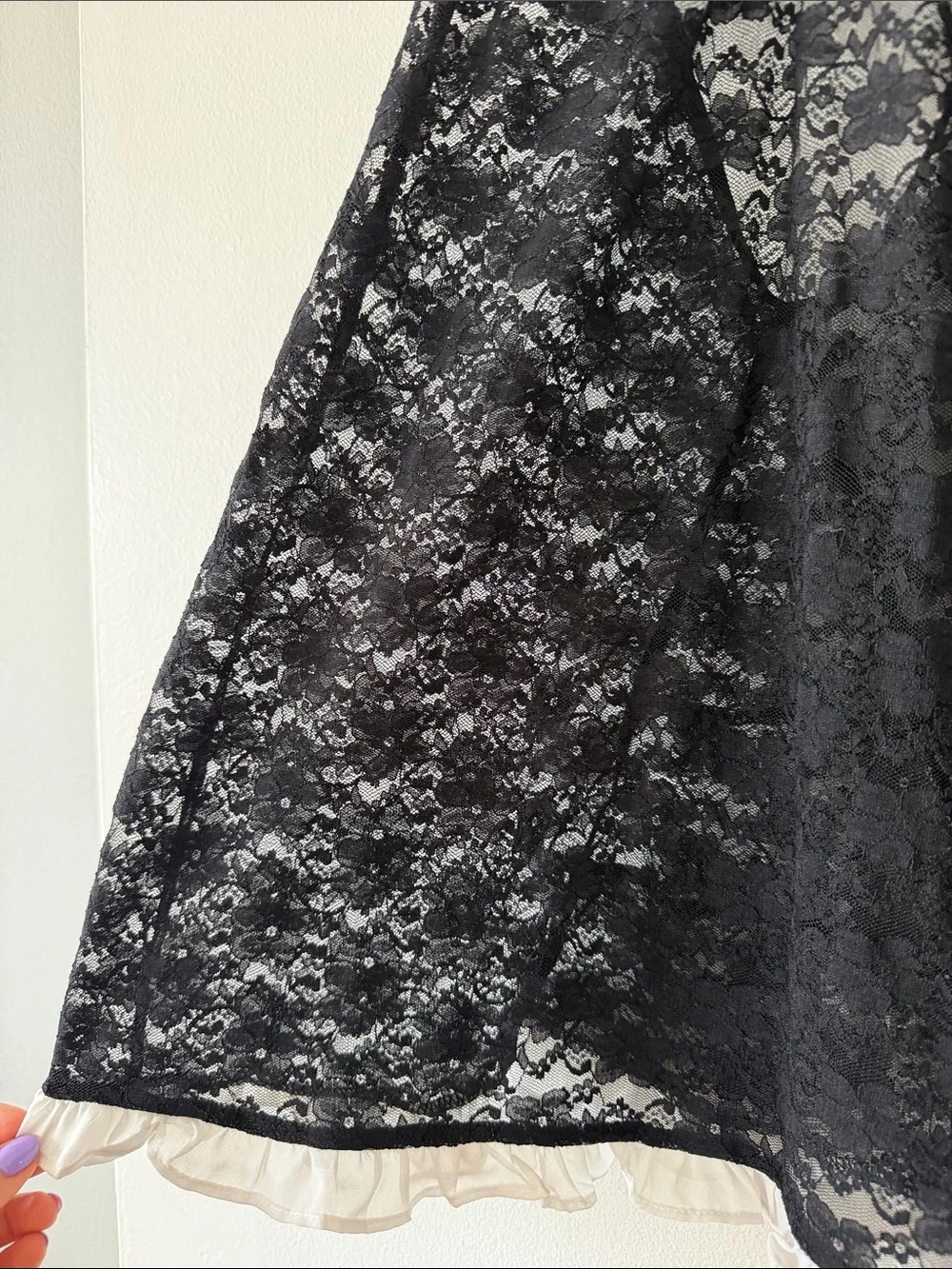 In Bloom by Jonquil Black Lace Ruffle Babydoll Chemise Nightgown Vintage Vibe